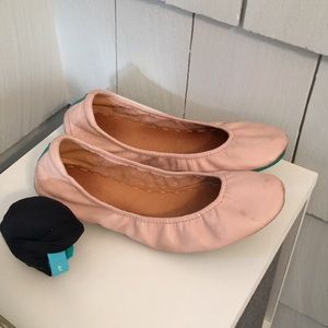 Light pink Tieks flats